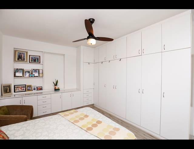 1.5 BEDROOM APARTMENT FOR SALE IN MORNINGSIDE